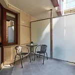 Krawiecka By Renters דירה *
