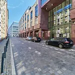 Krawiecka By Renters דירה