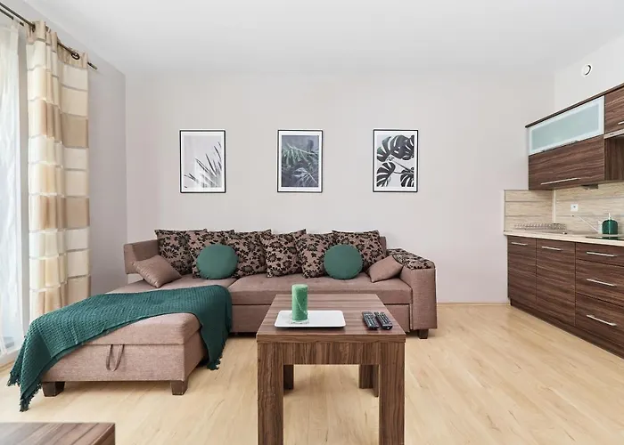 Krawiecka By Renters Apartman *