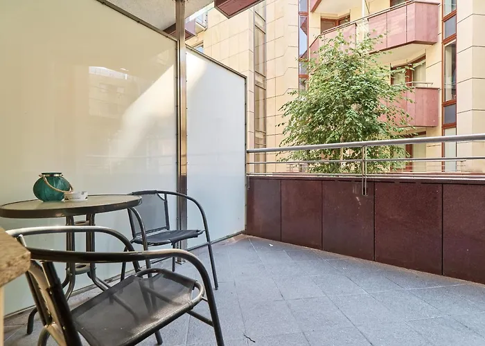 Krawiecka By Renters Apartman *