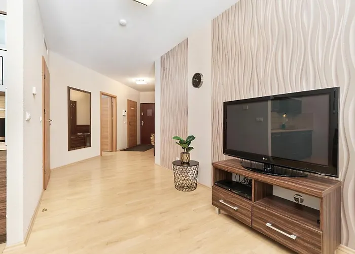 Krawiecka By Renters Apartman *