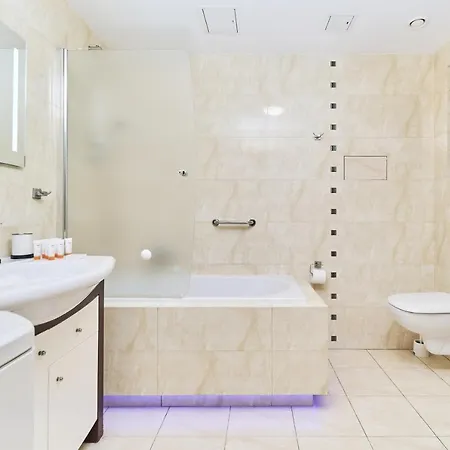 Krawiecka By Renters ヴロツワフ