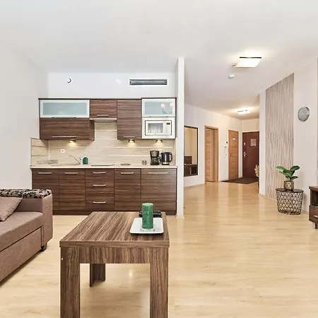 Apartment Krawiecka By Renters *