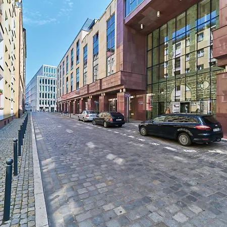 Krawiecka By Renters アパート